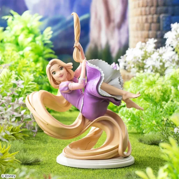 Sega Figures: Personajes Disney - Rapunzel en la Torre