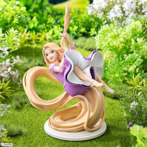 Sega Figures: Personajes Disney - Rapunzel en la Torre