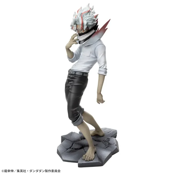 Sega Luminasta Figures: Dan Da Dan - Okarun (transformación).