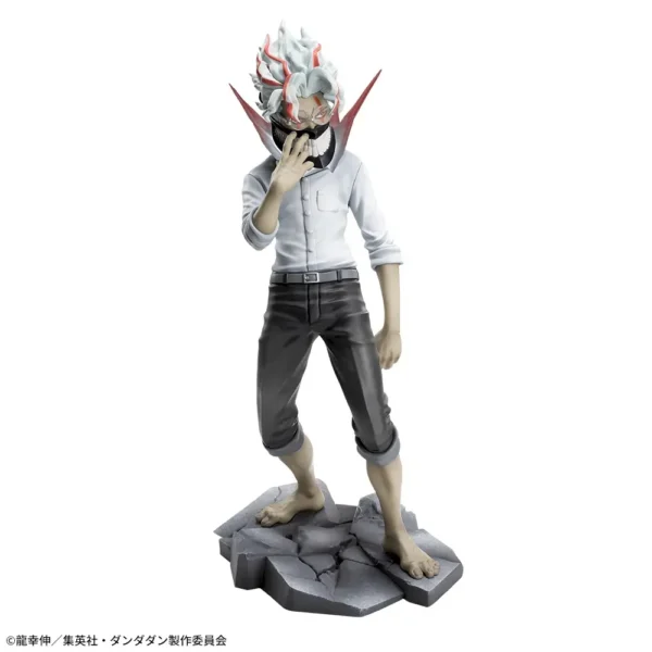Sega Luminasta Figures: Dan Da Dan - Okarun (transformación).