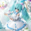 Sega Luminasta Figures: Hatsune Miku x Cinnamoroll Vestido blanco