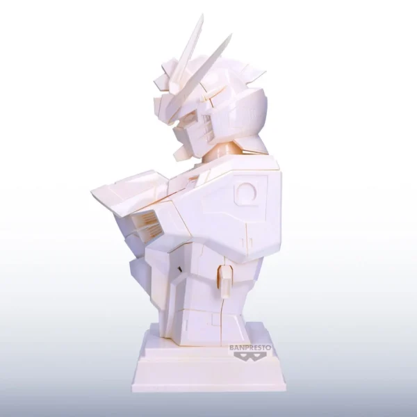 Banpresto: Mobile Suit Gundam SEED Freedom - G-Ceramical Rising Freedom Gundam