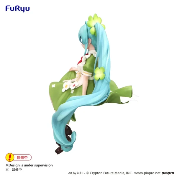 Furyu Noodle Stopper Figure: Hatsune Miku Flower Fairy Clover