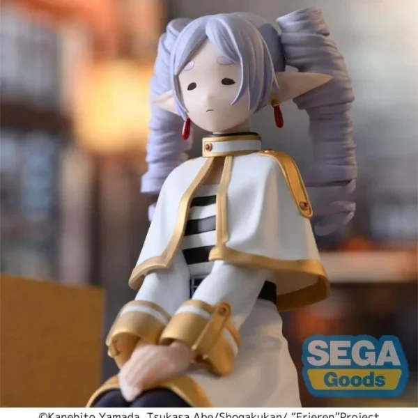 Sega PM Perching Figures: Frieren Beyond Journey's End - Frieren (I Have Ringlets Now)