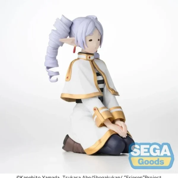Sega PM Perching Figures: Frieren Beyond Journey's End - Frieren (I Have Ringlets Now)