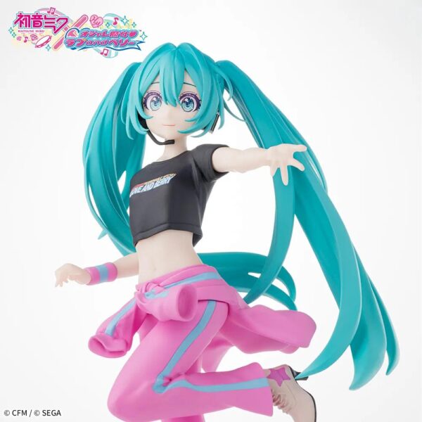 ‎Sega Desktop x Decorate Collections Figure: Vocaloid Hatsune Miku - Berry Costume