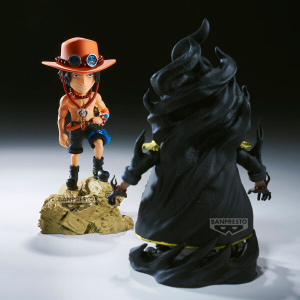 Banpresto World Collectable Figure: One Piece - Log Stories Portgas D. Ace vs. Marshall D. Teach