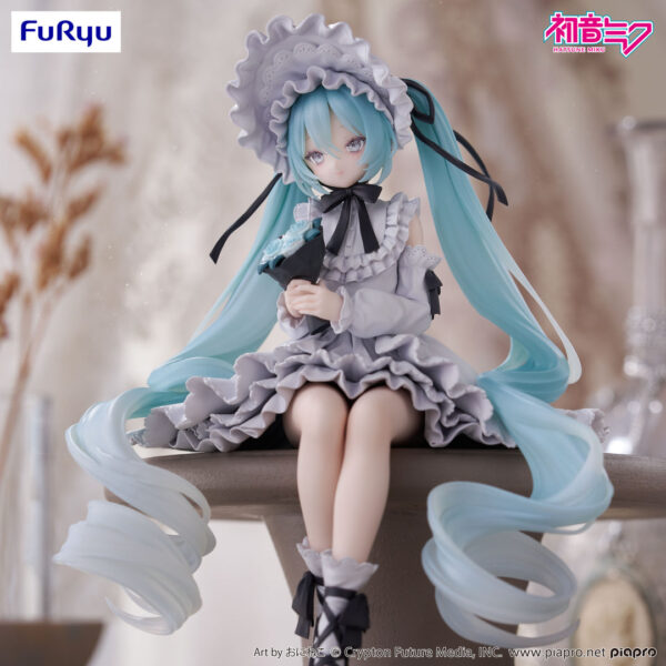 Furyu Noodle Stopper Figure: Hatsune Miku  Vintage Doll Style.