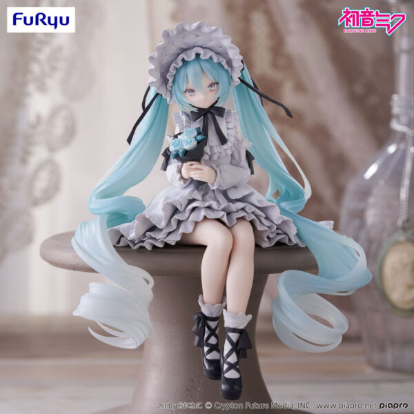 Furyu Noodle Stopper Figure: Hatsune Miku  Vintage Doll Style.