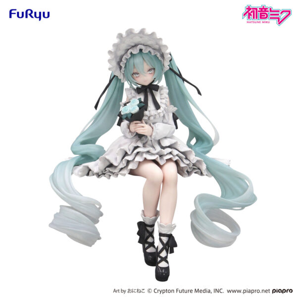Furyu Noodle Stopper Figure: Hatsune Miku  Vintage Doll Style.