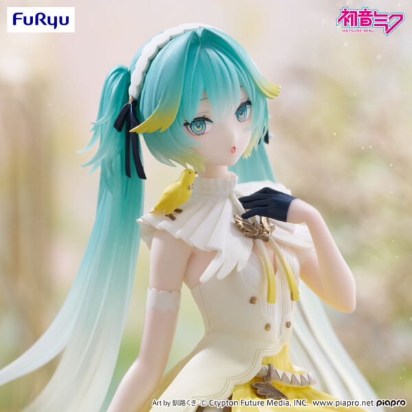 ‎Furyu Noodle Stopper Figure: Hatsune Canary Bird