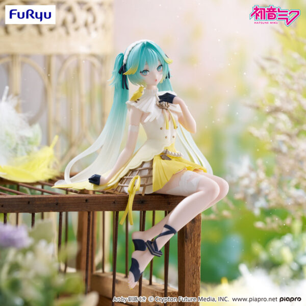 ‎Furyu Noodle Stopper Figure: Hatsune Canary Bird