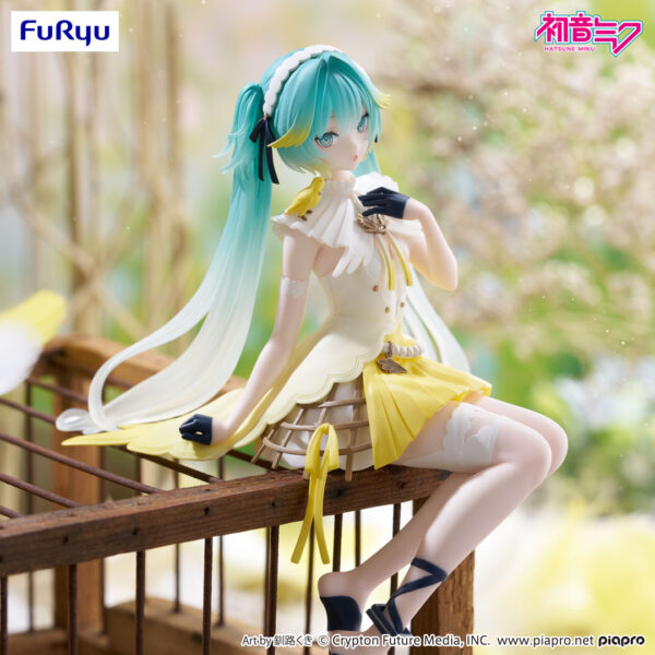 ‎Furyu Noodle Stopper Figure: Hatsune Canary Bird